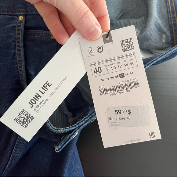 NWT ZARA Mid Rise Flare Dark Wash Jean - Size 8 - Picture 9 of 15